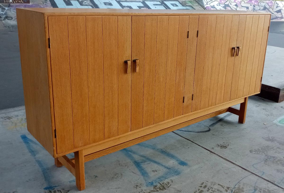 Danish Highboard in oak by Kurt Ostervig for KP Mobler from the 60s - Bois - Années 60