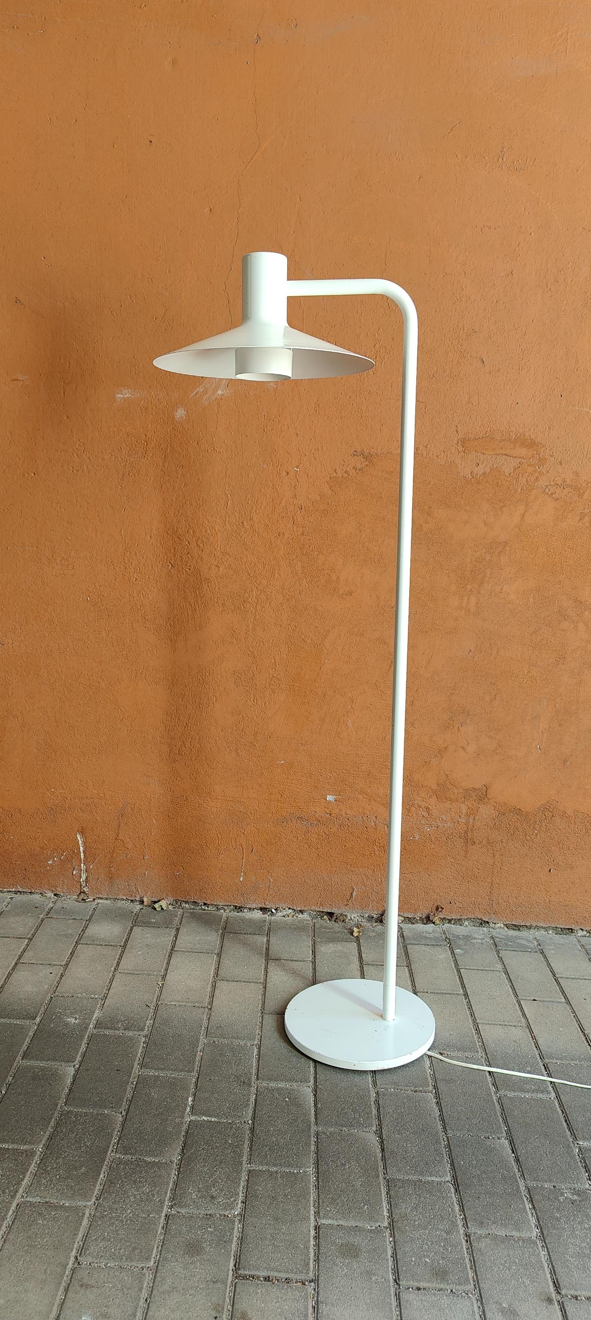White floor lamp by Friis & Moltke for Frandsen - Métal - Années 90