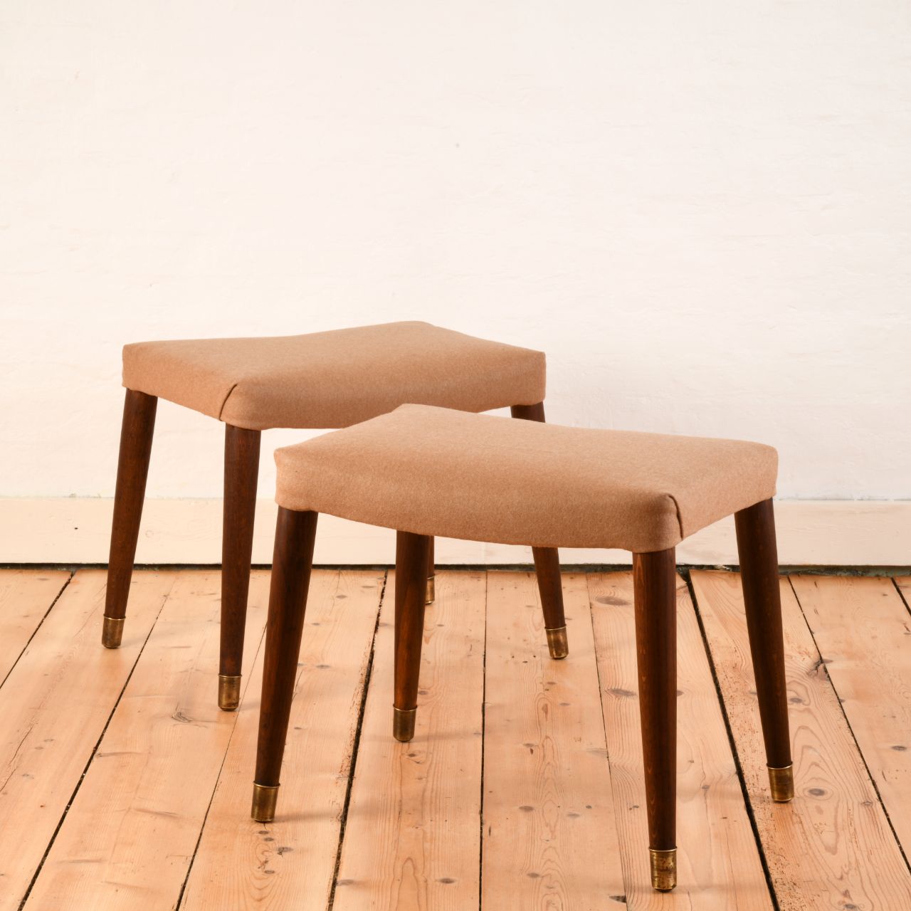 Paire de tabourets scandinaves - Bois - Années 60