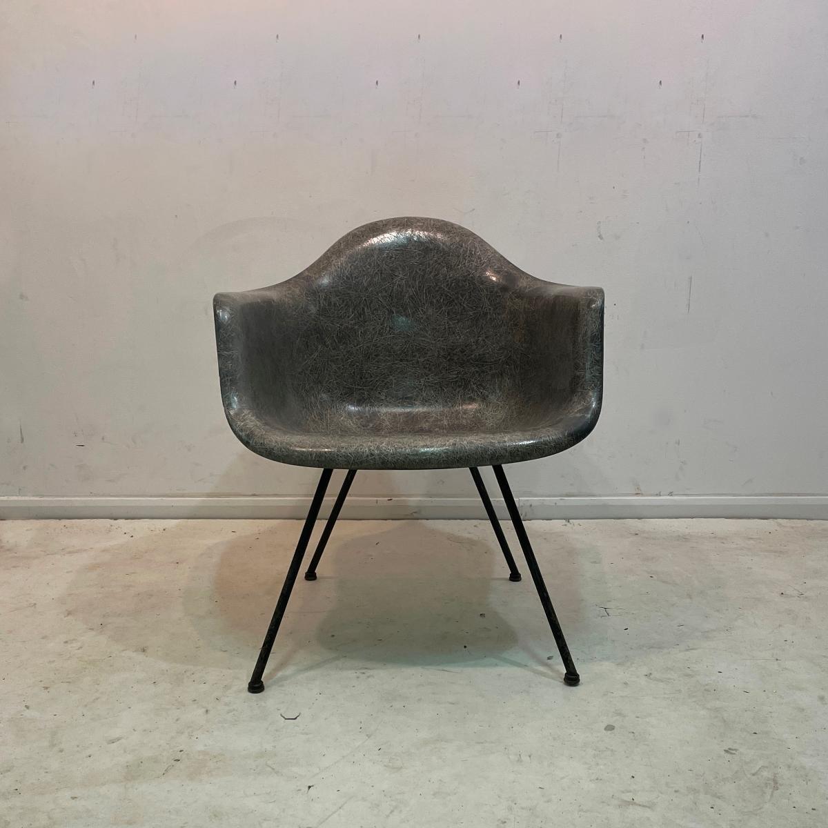 LAX LOW/LOUNGE Armchair Xbase 1949 Herman Miller