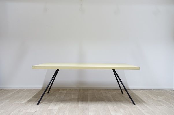 TABLE dite « ATELIER TISCH » de Hans Bellmann pour Wohnbedarf