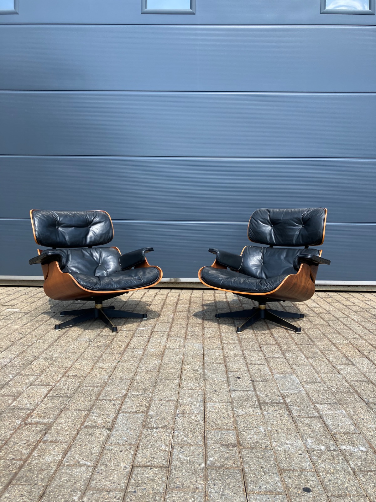 2x Eames lounge chair Contura 1950’s, bois Rio Palissandre - Leather - 1950s