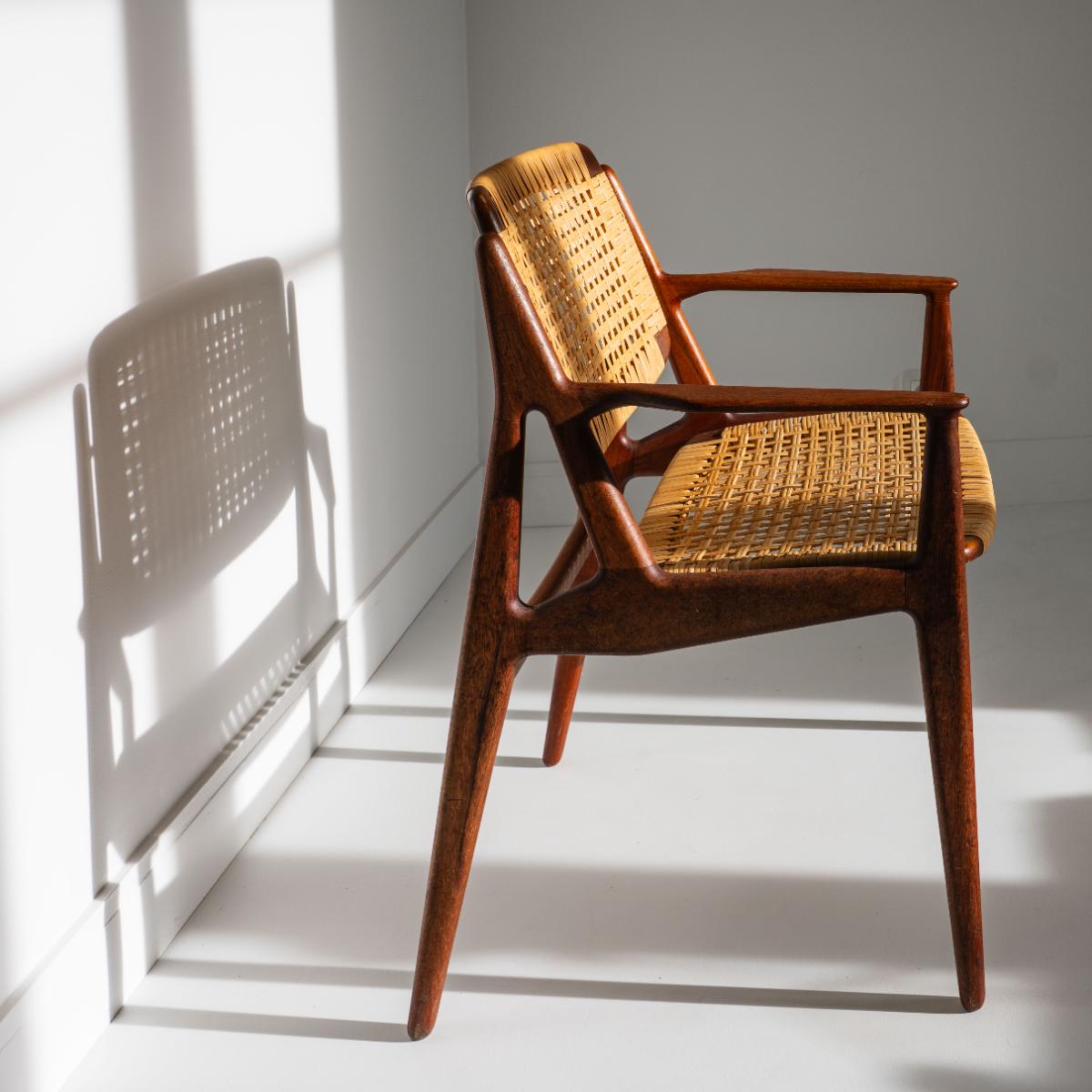 Suite six chaise et fauteuils ARNE VODDER - Modèle ELLA - Wood - 1960s