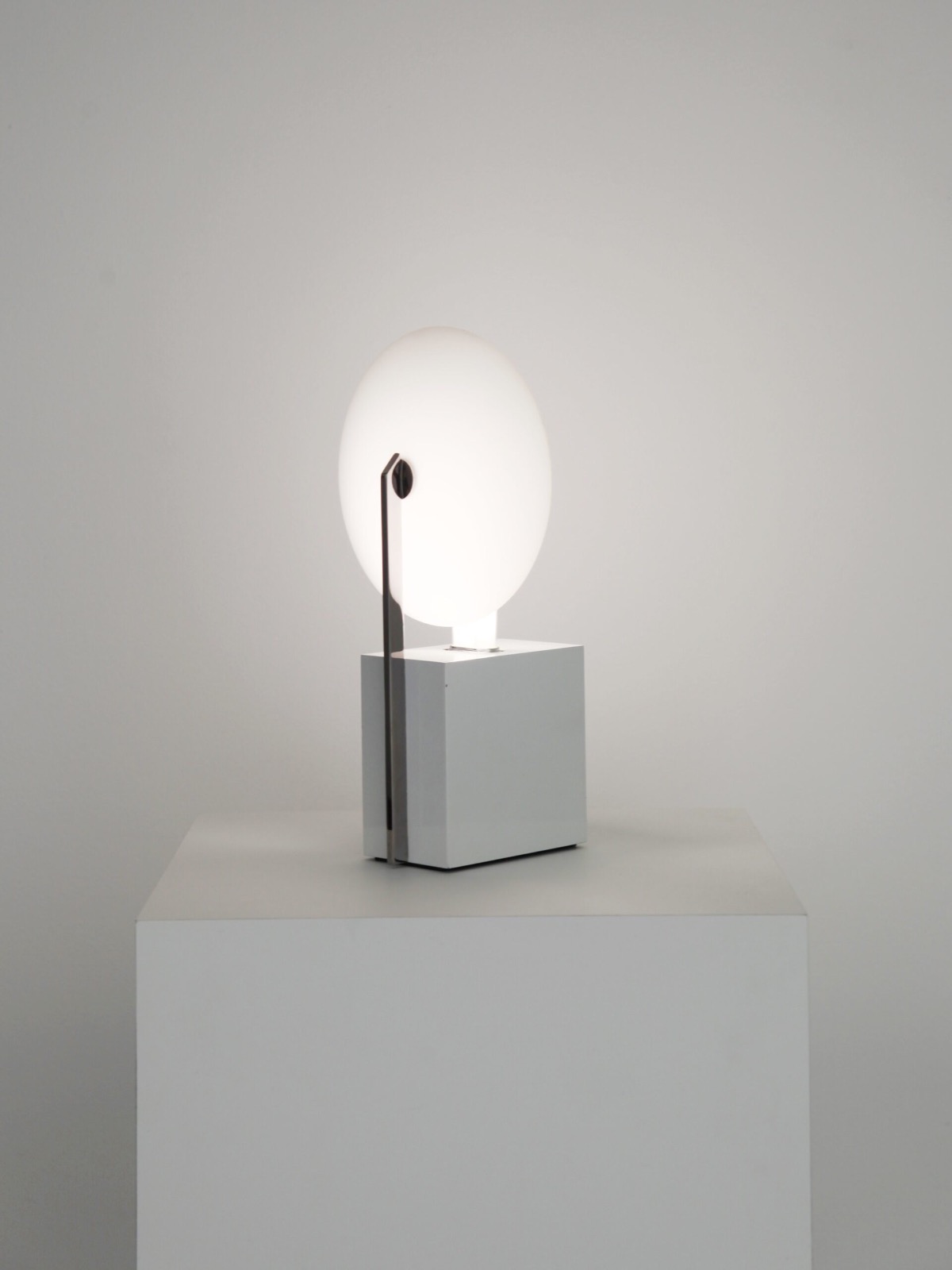 Table lamp, model 10606, by Sabine Charoy for Verre & Lumière, 1980s. - Metal - 1980s